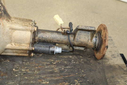 1992 - 1999 Chevrolet Suburban 2500 4WD Front Differential Assembly 4.10 GT4