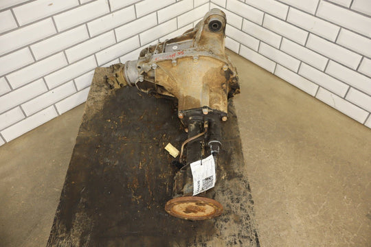 1992 - 1999 Chevrolet Suburban 2500 4WD Front Differential Assembly 4.10 GT4