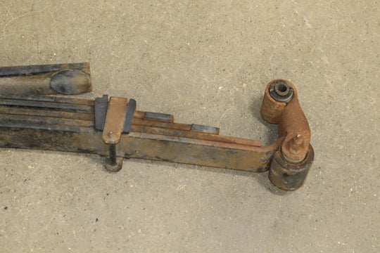 1992 - 1999 Chevrolet Suburban 2500 Rear Leaf Spring 15644918 OEM Pair (2)