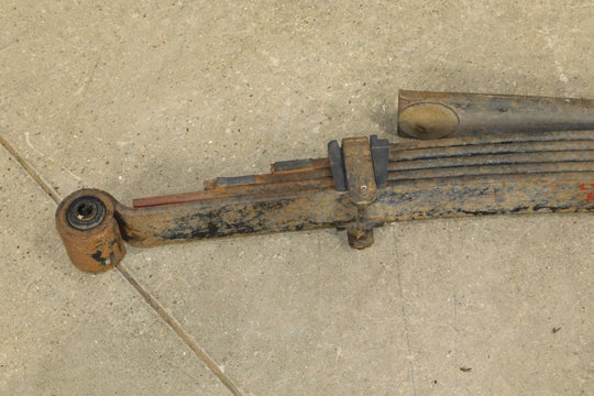 1992 - 1999 Chevrolet Suburban 2500 Rear Leaf Spring 15644918 OEM Pair (2)