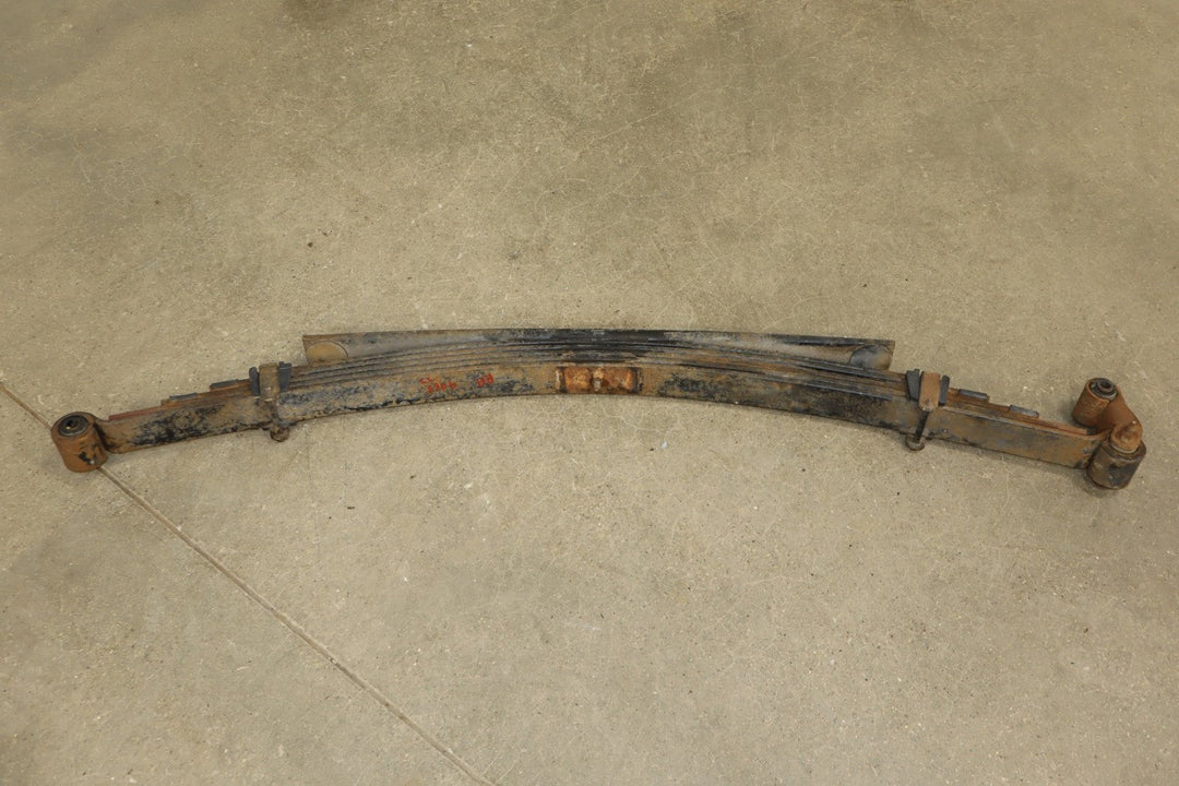 1992 - 1999 Chevrolet Suburban 2500 Rear Leaf Spring 15644918 OEM Pair (2)