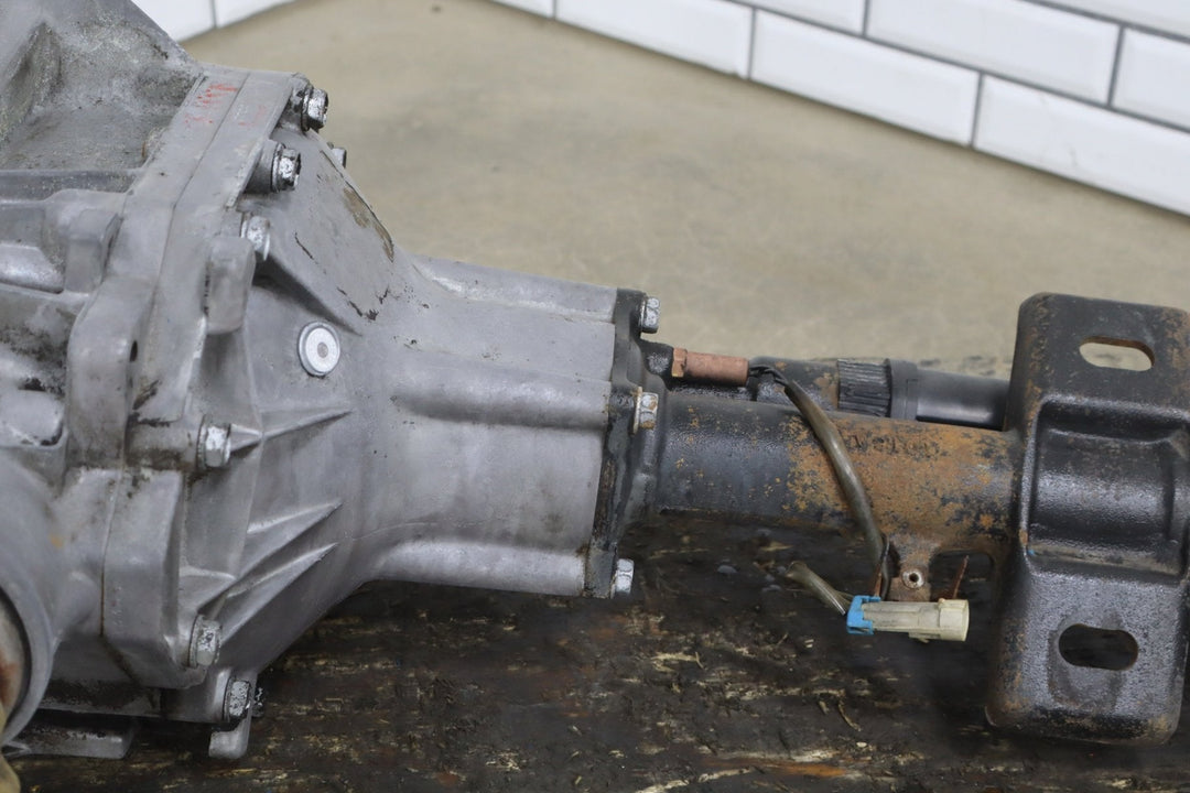 1992 - 1999 Chevy/GMC GMT400 3/4 Ton 2500 3.73 Front Carrier Assembly