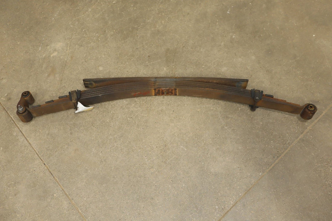1992 - 1999 GMC Suburban 2500 Rear Leaf Springs Pair Left/Right 15030575 OEM