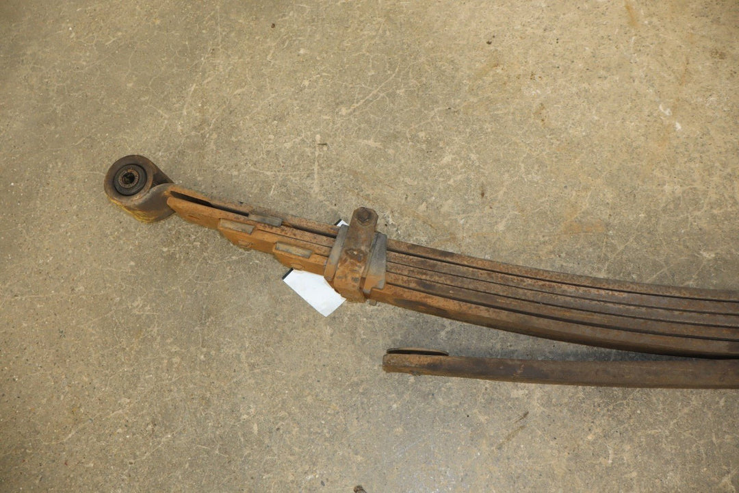 1992 - 1999 GMC Suburban 2500 Rear Leaf Springs Pair Left/Right 15030575 OEM
