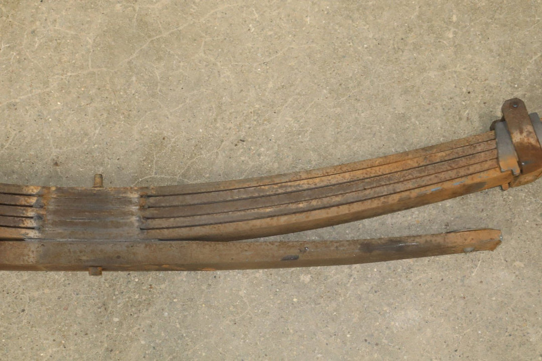1992 - 1999 GMC Suburban 2500 Rear Leaf Springs Pair Left/Right 15030575 OEM