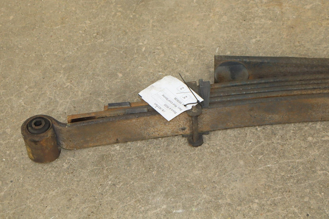 1992 - 1999 GMC Suburban 2500 Rear Leaf Springs Pair Left/Right 15030575 OEM
