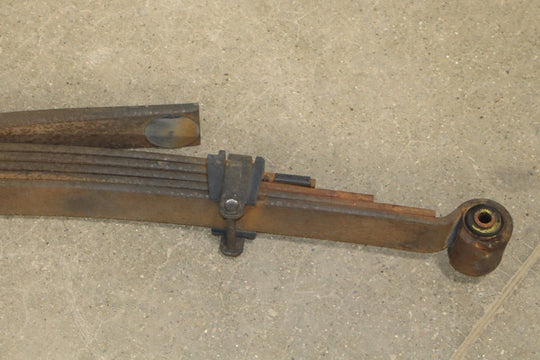 1992 - 1999 GMC Suburban 2500 Rear Leaf Springs Pair Left/Right 15030575 OEM