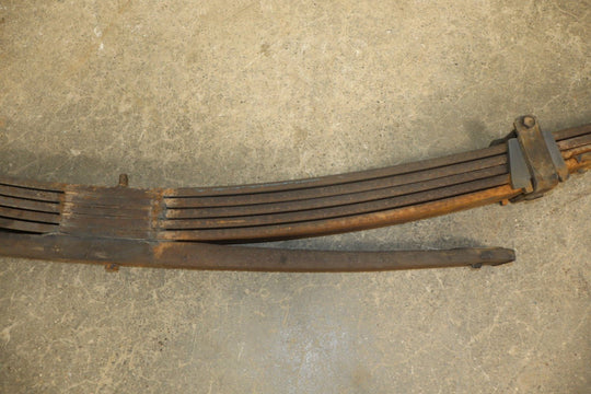1992 - 1999 GMC Suburban 2500 Rear Leaf Springs Pair Left/Right 15030575 OEM