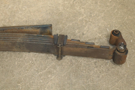 1992 - 1999 GMC Suburban 2500 Rear Leaf Springs Pair Left/Right 15030575 OEM