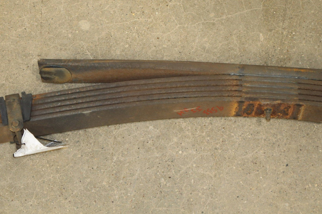 1992 - 1999 GMC Suburban 2500 Rear Leaf Springs Pair Left/Right 15030575 OEM