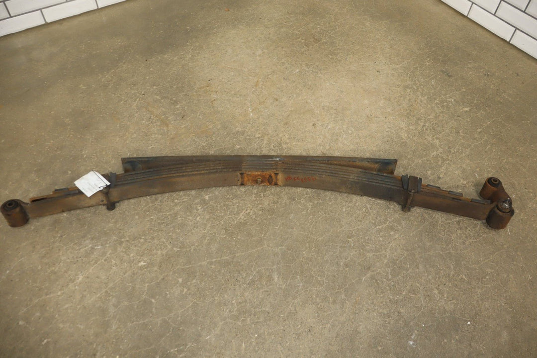 1992 - 1999 GMC Suburban 2500 Rear Leaf Springs Pair Left/Right 15030575 OEM