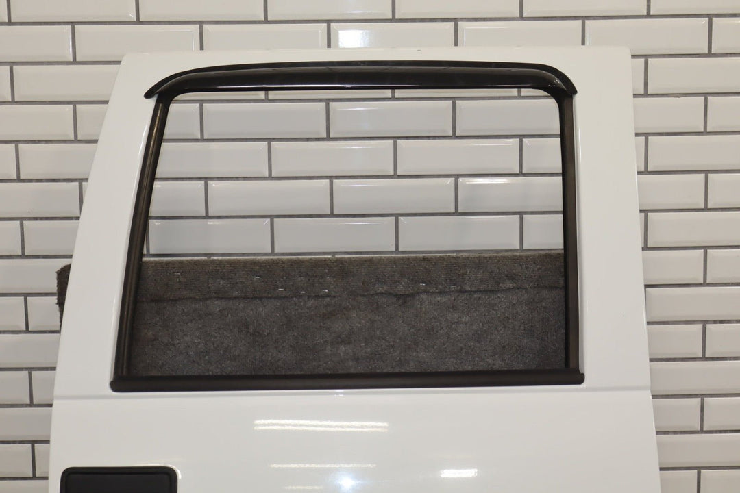 1992 - 1999 GMC Suburban Right Rear Door Olympic White ( 50 ) 88979961