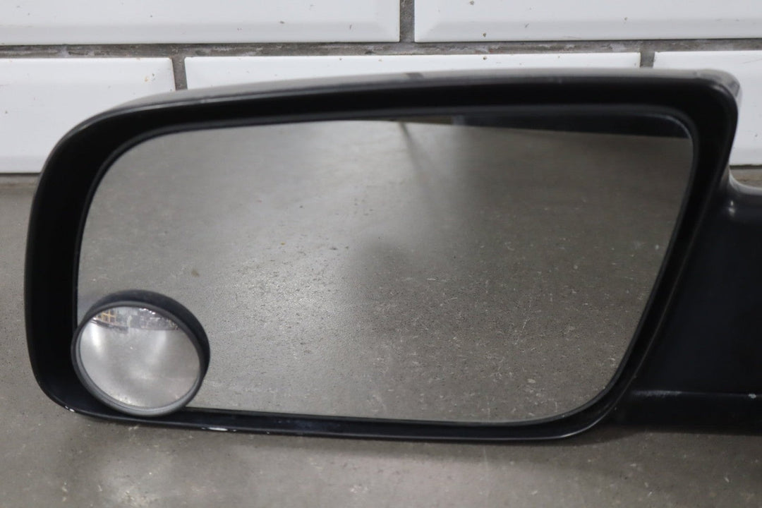 1992 - 2000 GMC Suburban Left Door Mirror Olympic White 50 15764757