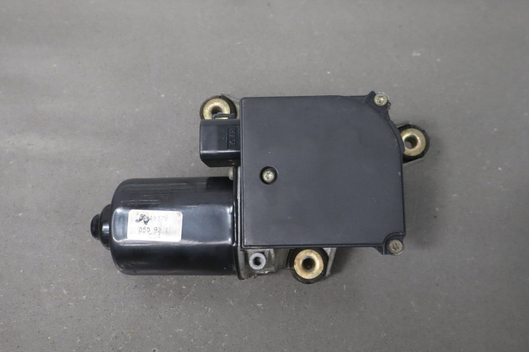 1992 GMC Sierra Front Wiper Motor OEM GMT400 OBS