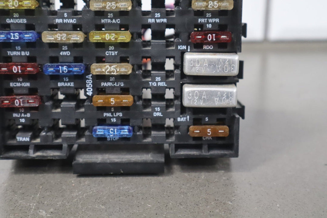 1992 GMC Sierra GMT400 5.7 Gasoline Cabin Fuse Box
