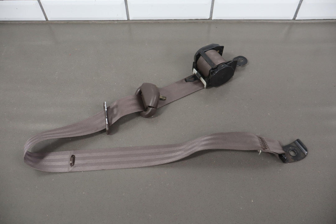 1992 Toyota Land Cruiser 2nd Row Left Seat Belt Retractor *Tested*