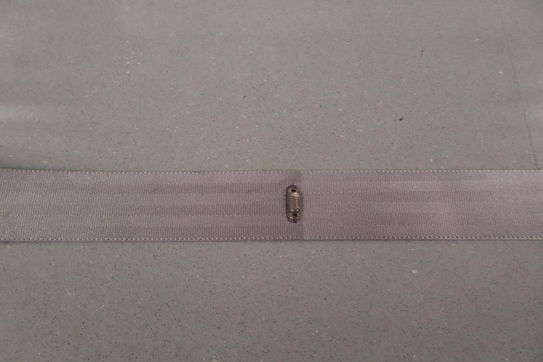 1992 Toyota Land Cruiser 2nd Row Left Seat Belt Retractor *Tested*