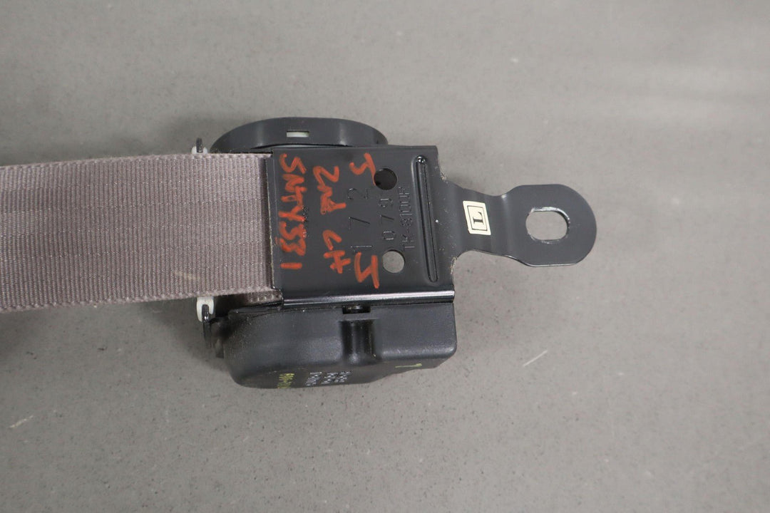 1992 Toyota Land Cruiser 2nd Row Left Seat Belt Retractor *Tested*