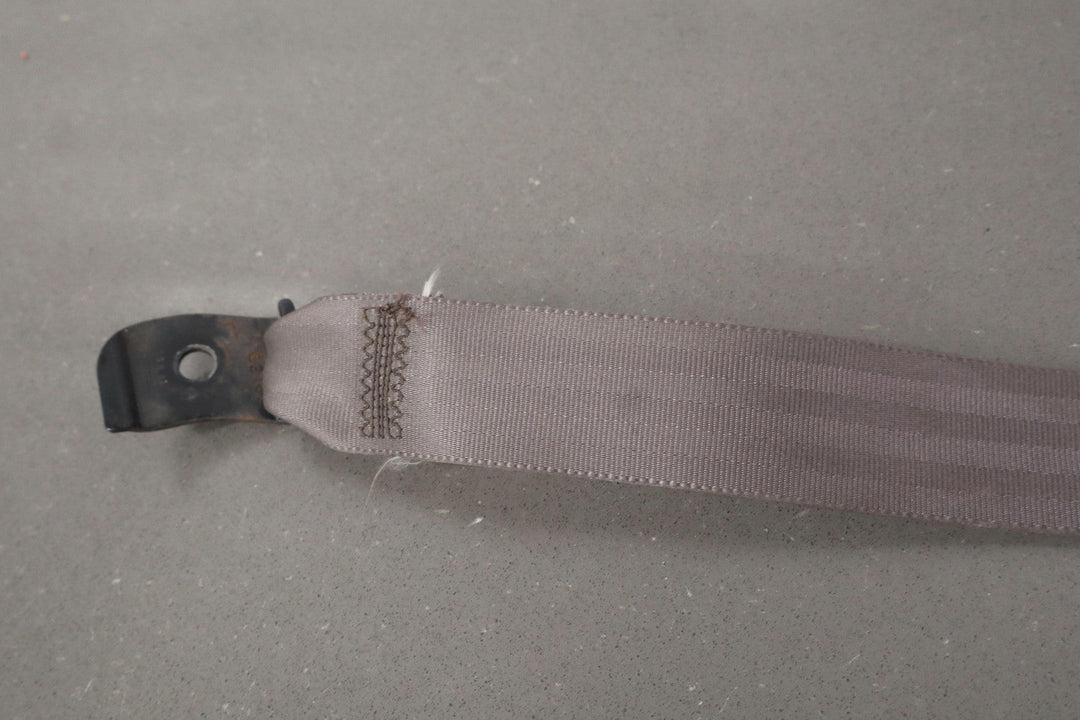 1992 Toyota Land Cruiser 2nd Row Left Seat Belt Retractor *Tested*