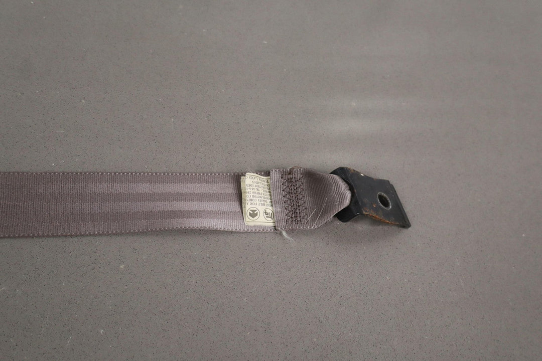 1992 Toyota Land Cruiser 2nd Row Right Seat Belt Retractor *Tested*