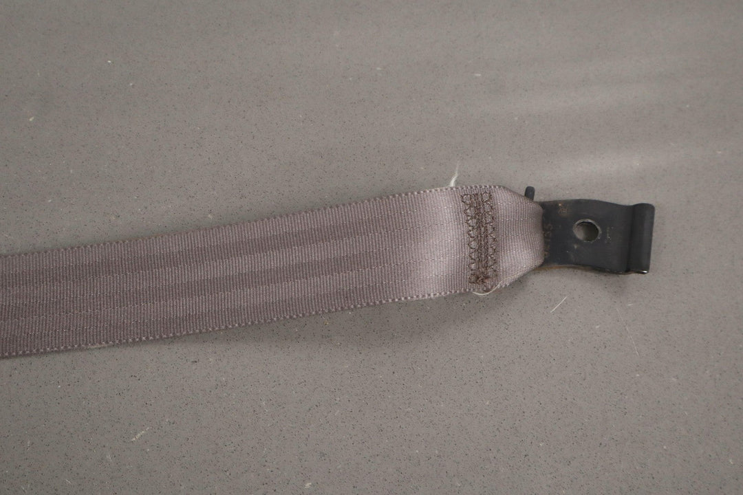 1992 Toyota Land Cruiser 2nd Row Right Seat Belt Retractor *Tested*