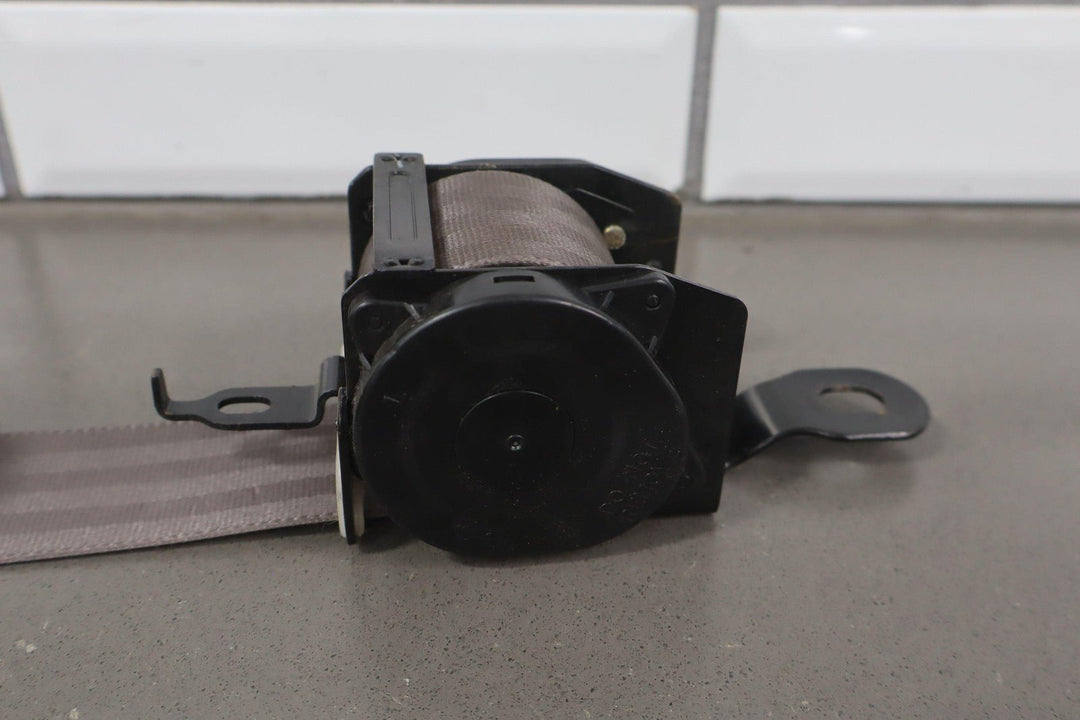 1992 Toyota Land Cruiser 2nd Row Right Seat Belt Retractor *Tested*
