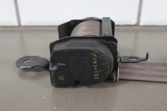 1992 Toyota Land Cruiser 2nd Row Right Seat Belt Retractor *Tested*
