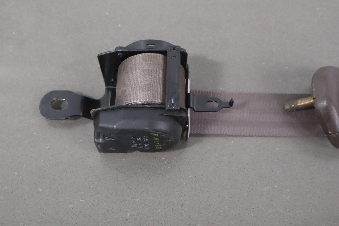 1992 Toyota Land Cruiser 2nd Row Right Seat Belt Retractor *Tested*