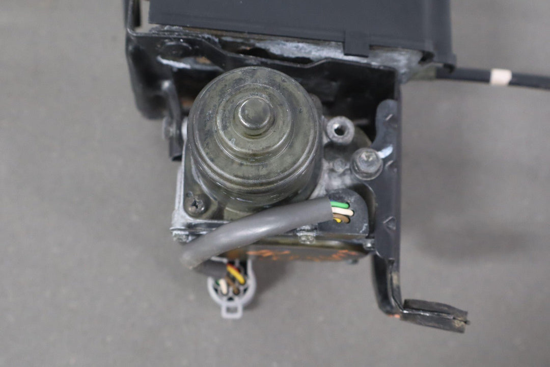 1992 Toyota Land Cruiser Cruise Control Servo W/Bracket & Cable