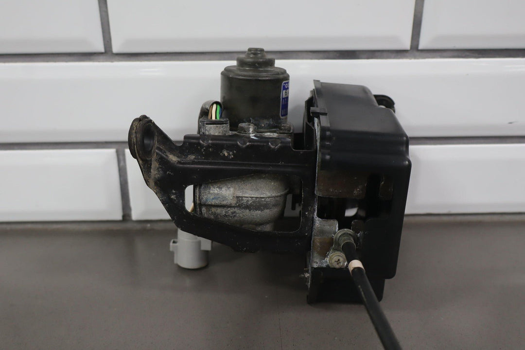 1992 Toyota Land Cruiser Cruise Control Servo W/Bracket & Cable