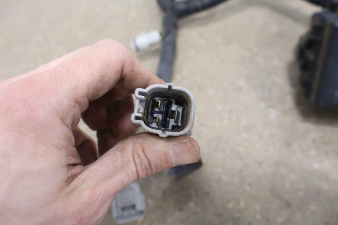 1992 Toyota LandCruiser (3FE) Engine Fuse Relay Junction Box W/Harness