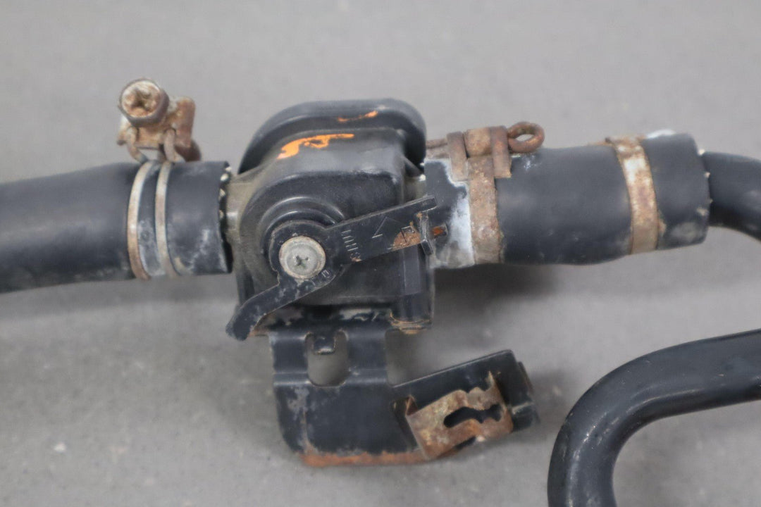 1992 Toyota LandCruiser Heater Control Valve W/Hoses