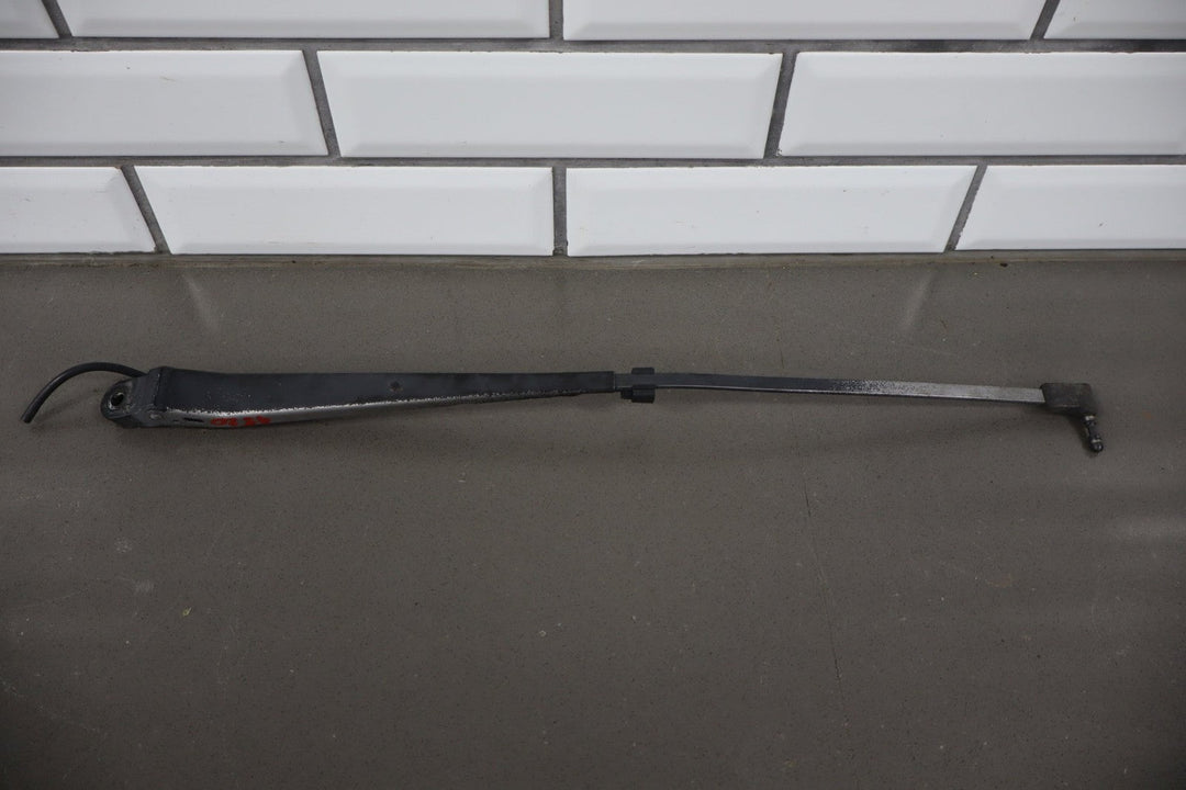 1993 - 1996 Cadillac Fleetwood Brougham Wiper Arm Pair