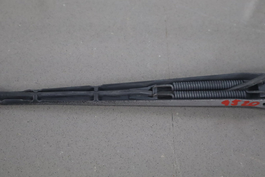 1993 - 1996 Cadillac Fleetwood Brougham Wiper Arm Pair