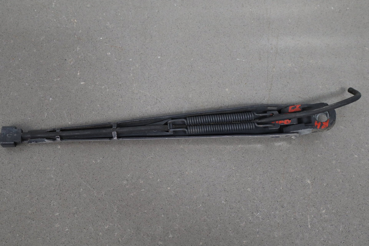 1993-1996 Cadillac Fleetwood Brougham Wiper Arm Pair
