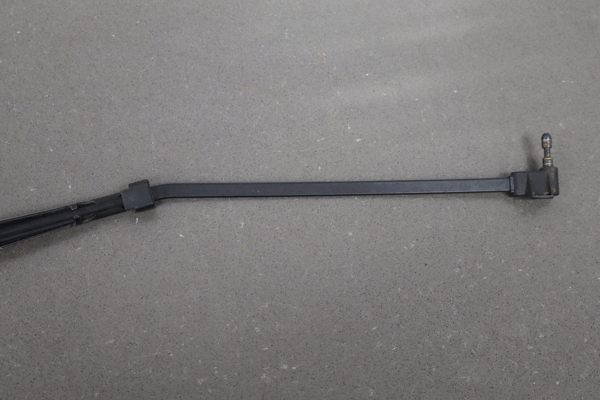 1993-1996 Cadillac Fleetwood Brougham Wiper Arm Pair