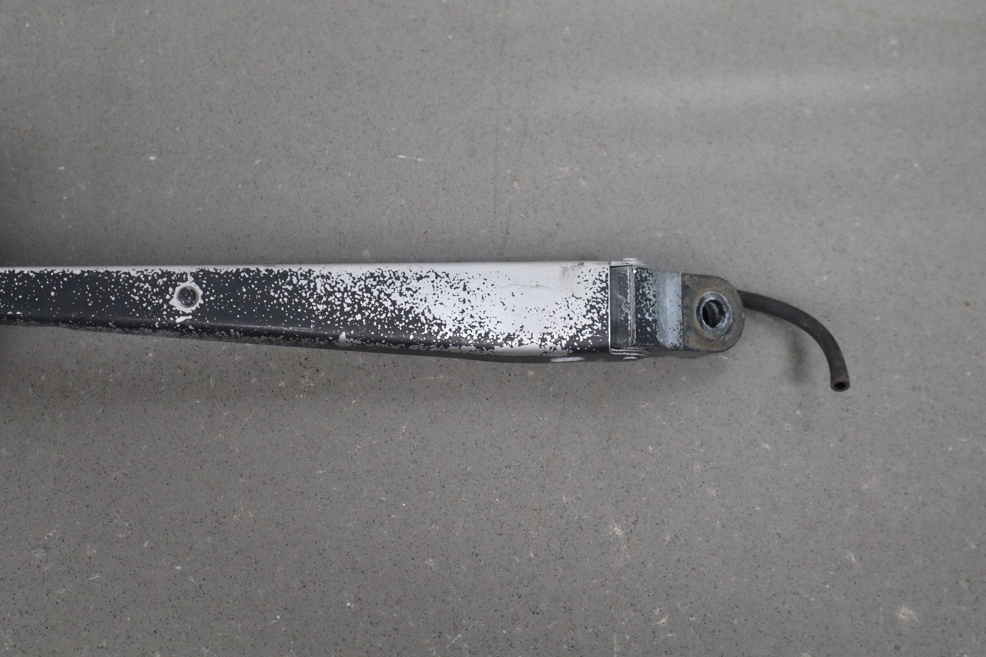 1993-1996 Cadillac Fleetwood Brougham Wiper Arm Pair