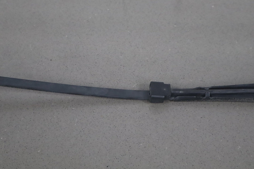 1993 - 1996 Cadillac Fleetwood Brougham Wiper Arm Pair