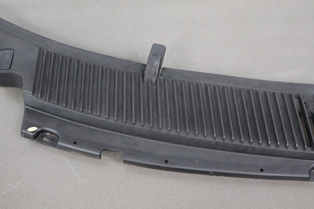 1993-1996 Cadillac Fleetwood Cowl Vent Panel