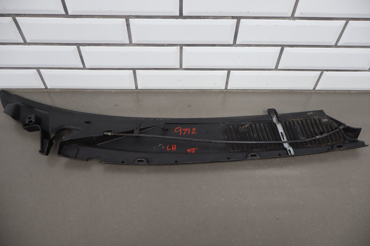 1993-1996 Cadillac Fleetwood Cowl Vent Panel