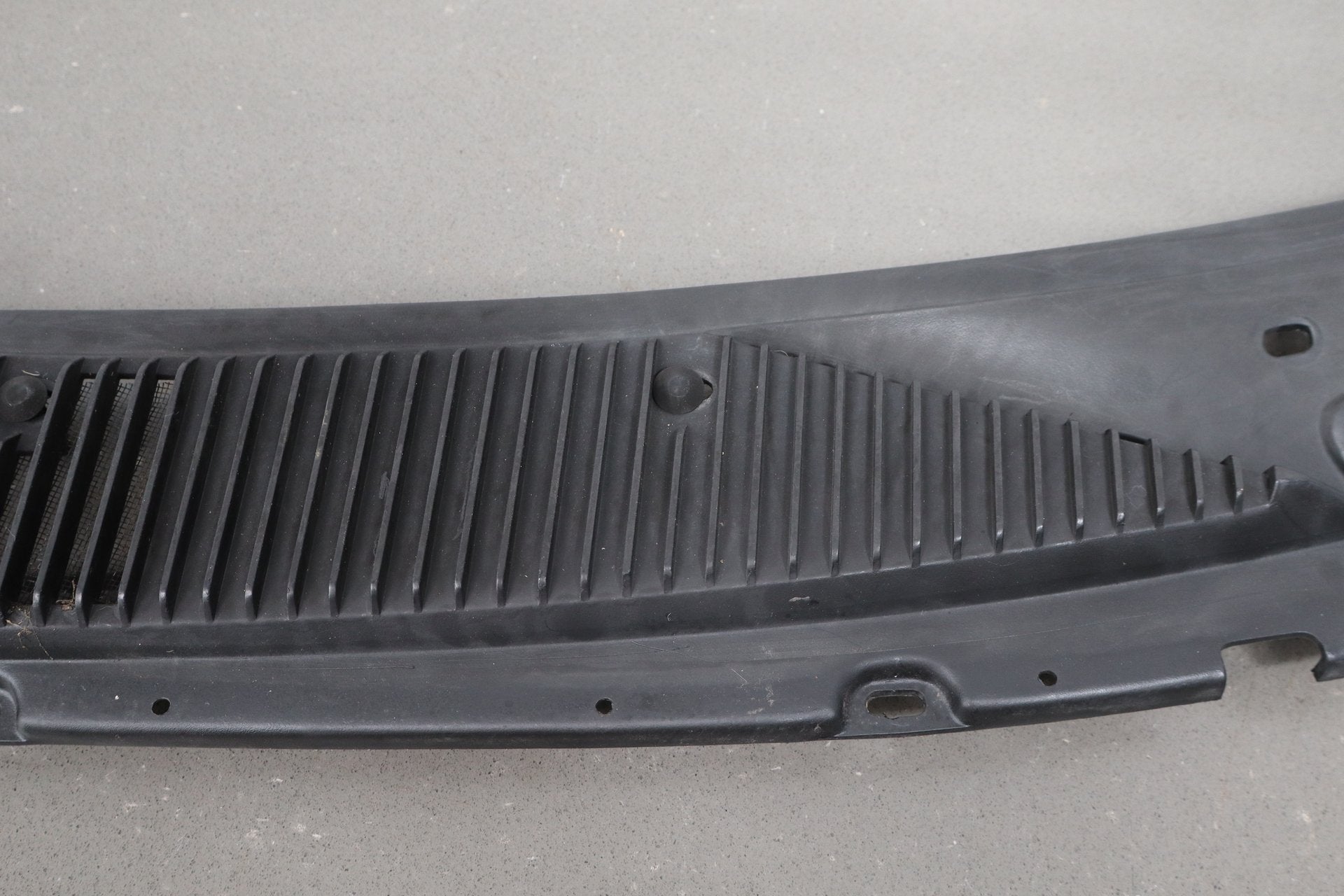 1993-1996 Cadillac Fleetwood Cowl Vent Panel