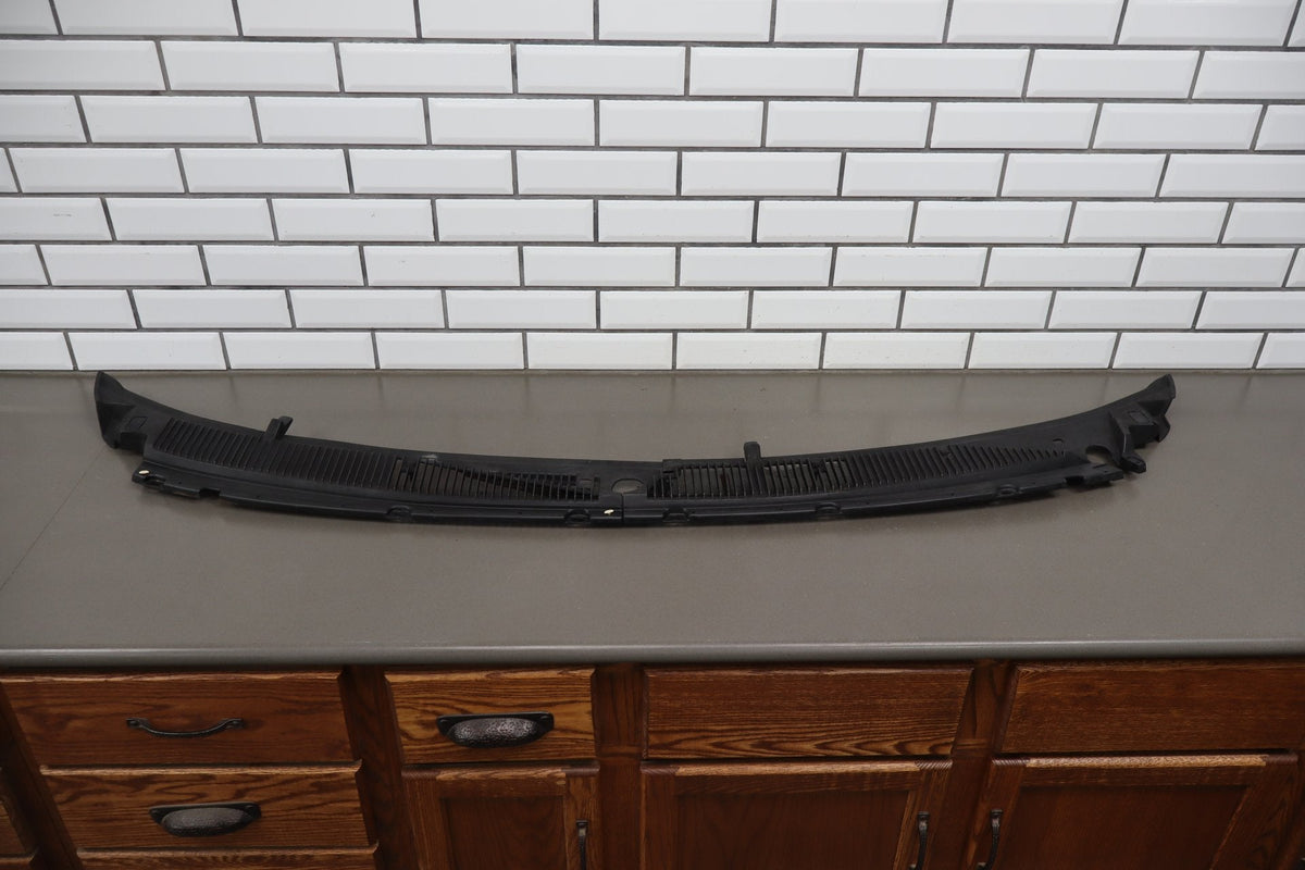 1993-1996 Cadillac Fleetwood Cowl Vent Panel