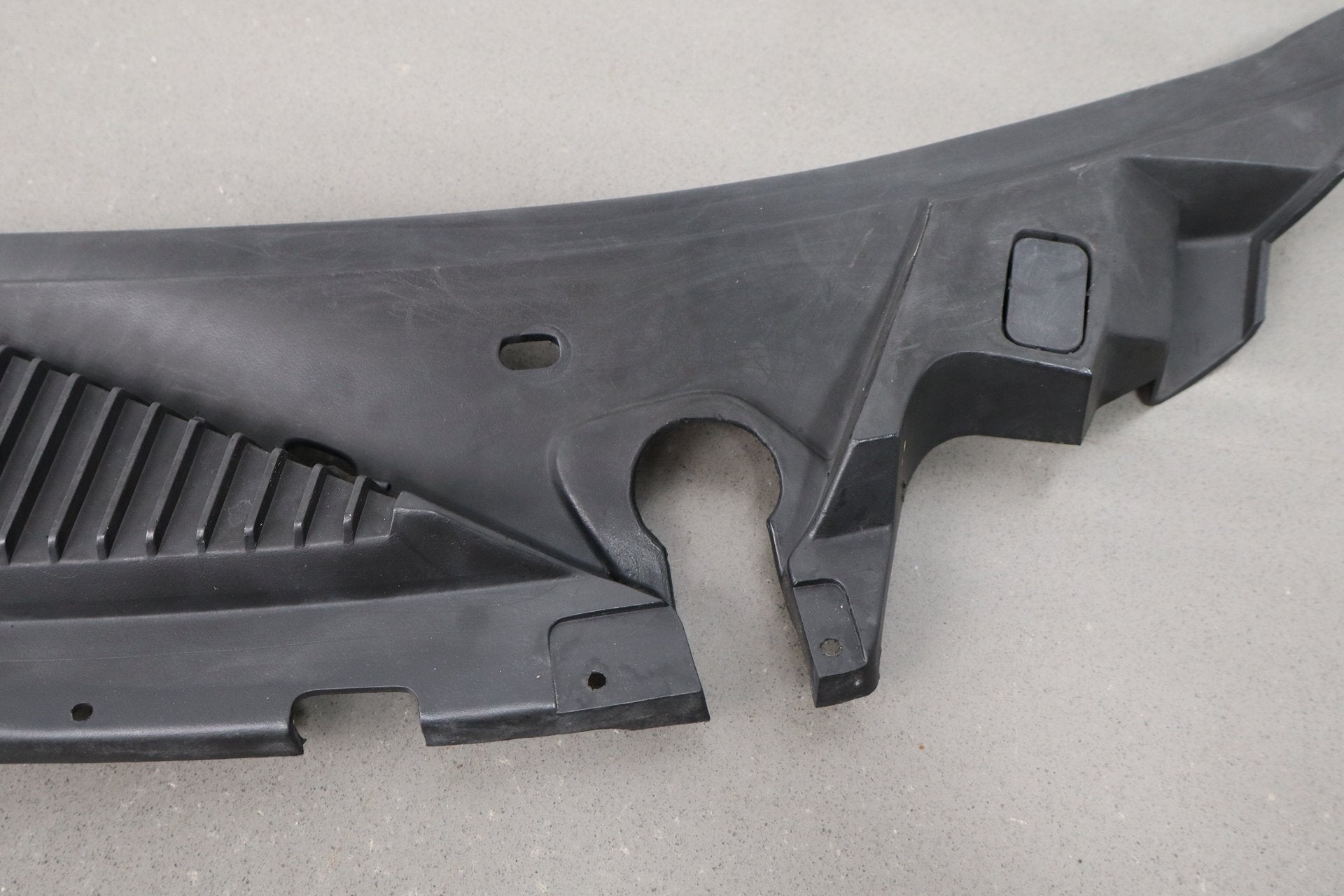 1993-1996 Cadillac Fleetwood Cowl Vent Panel