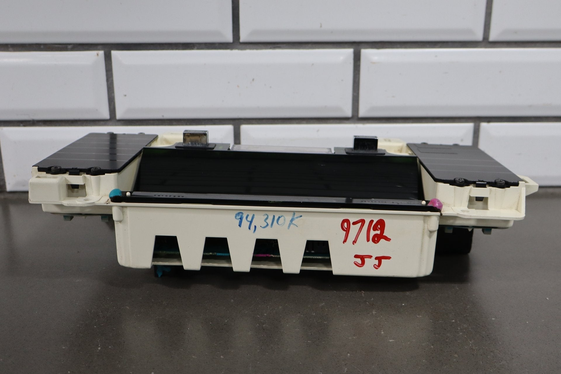 1993-1996 Cadillac Fleetwood Digital Speedometer