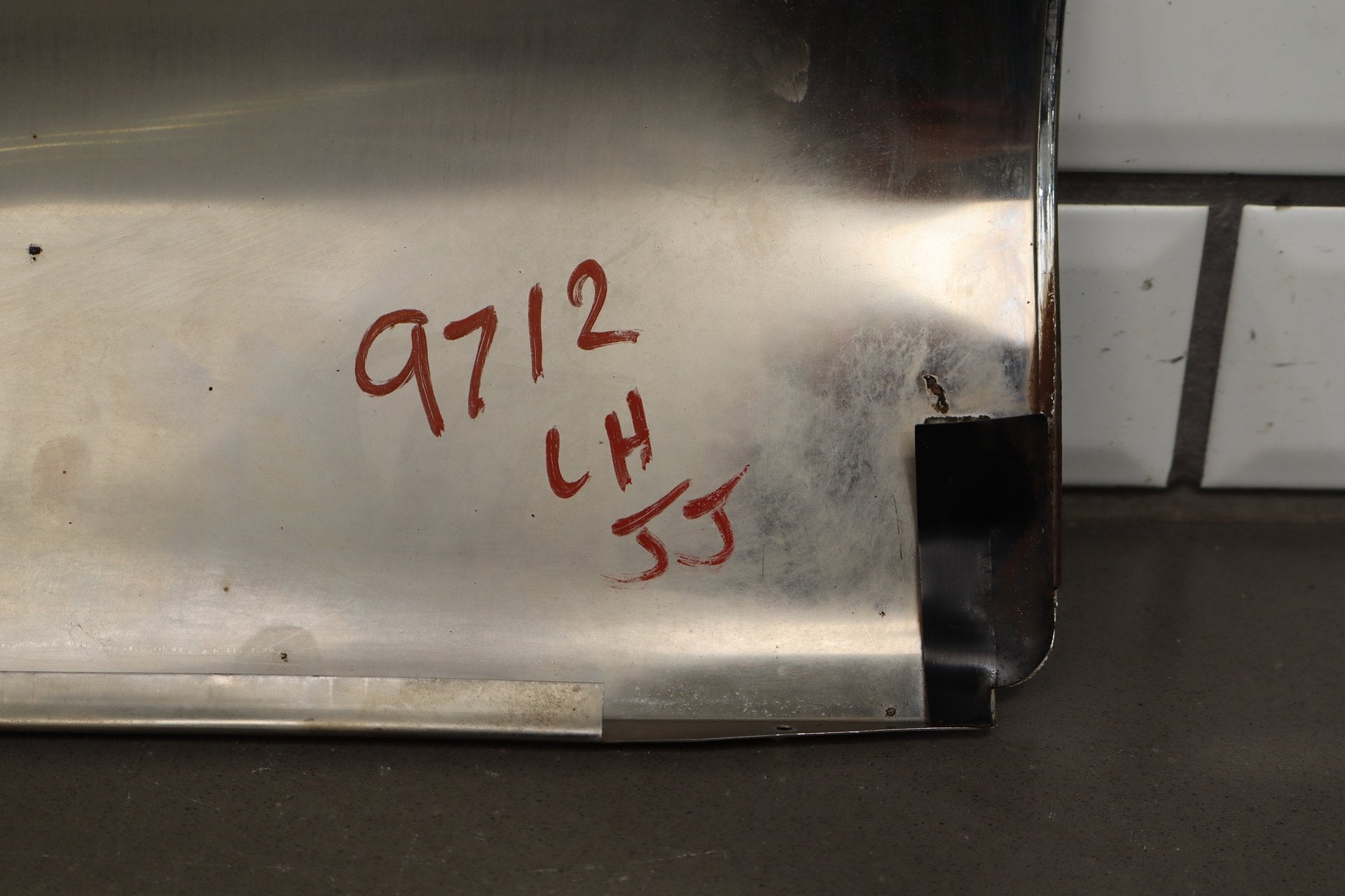 1993-1996 Cadillac Fleetwood Forward Chrome Left Fender Molding 12513236