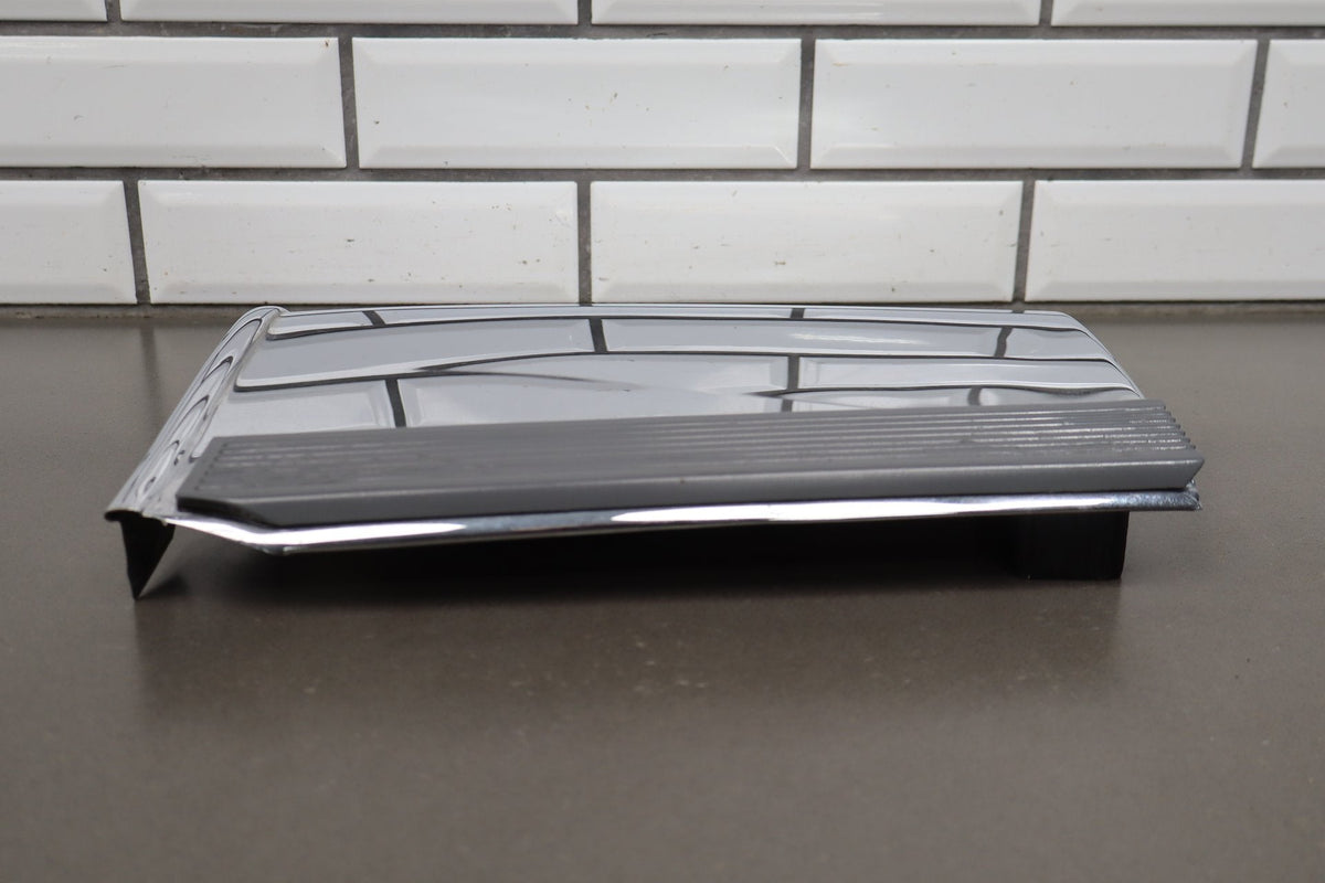 1993-1996 Cadillac Fleetwood Forward Chrome Left Fender Molding 12513236