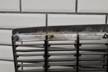 1993-1996 Cadillac Fleetwood Grille 10241515 OEM