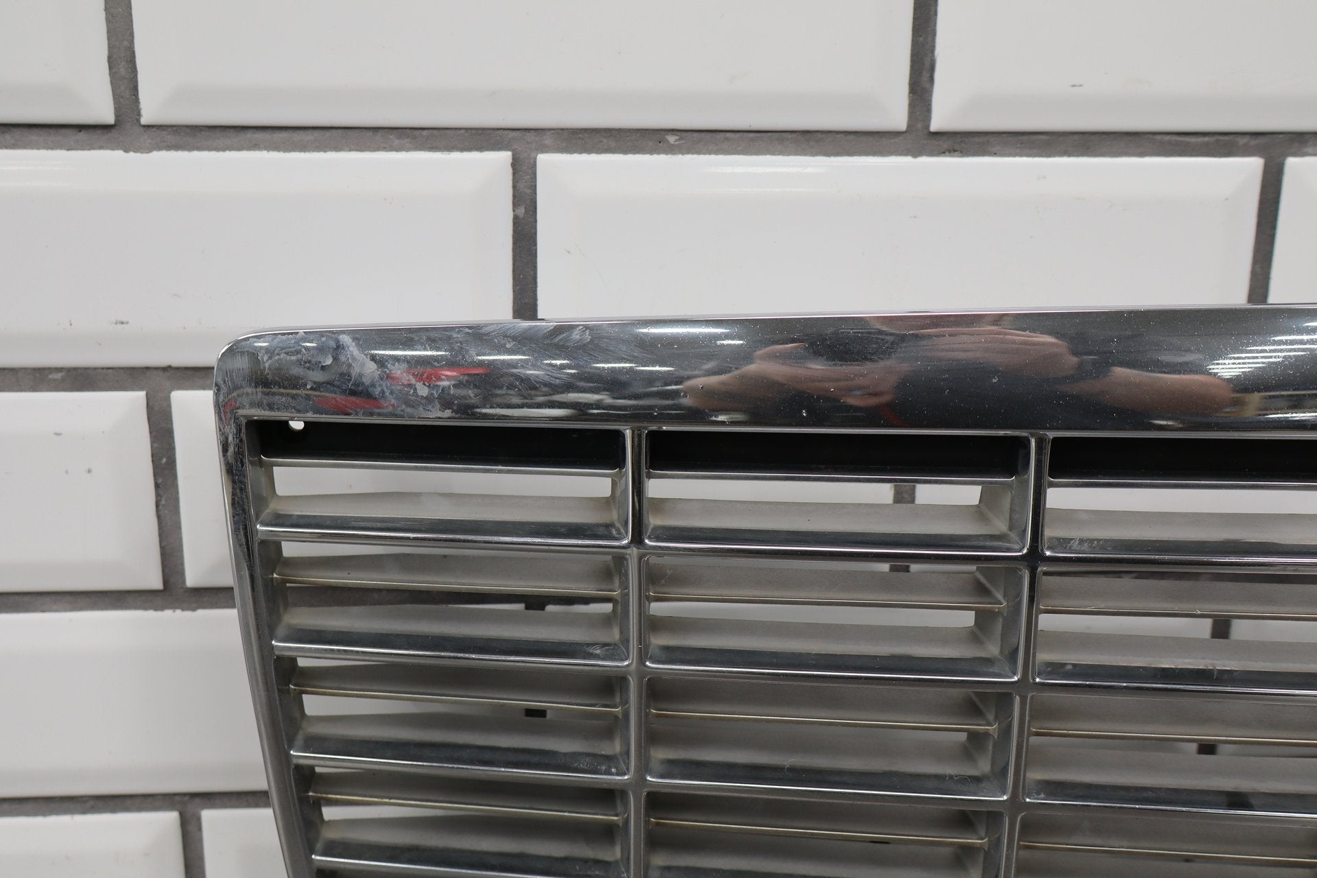 1993-1996 Cadillac Fleetwood Grille 10241515 OEM