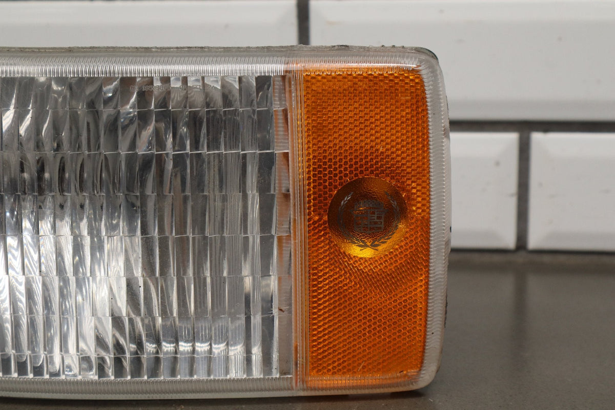 1993-1996 Cadillac Fleetwood Left Front Lamp 5977221 OEM