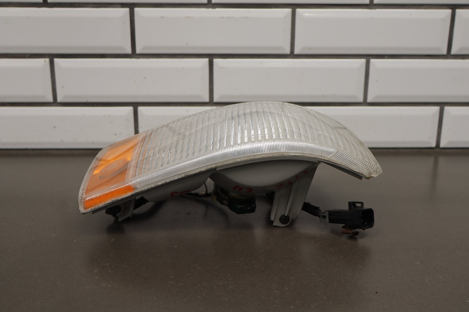 1993-1996 Cadillac Fleetwood Left Front Lamp 5977221 OEM